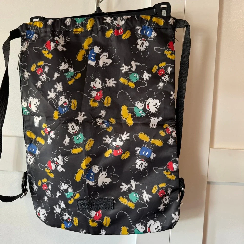 Disney‎ World Mickey Mouse Drawstring Backpack Black Lightweight Bag